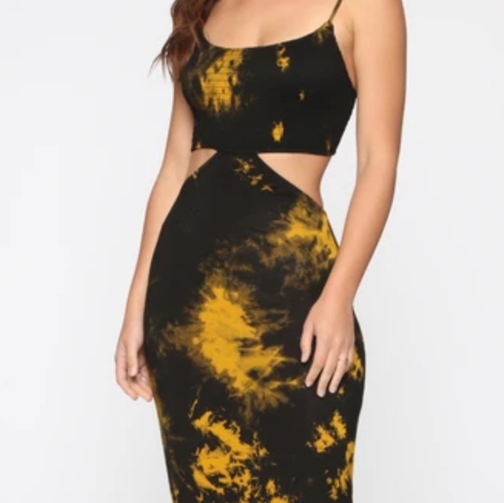 Dress - Picture 4 of 4